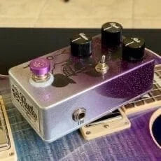 Violet (Tremolo) | Flattley Boutique Effects Pedal