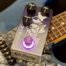 Violet (Tremolo) | Flattley Boutique Effects Pedal