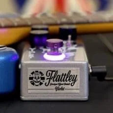 Violet (Tremolo) | Flattley Boutique Effects Pedal
